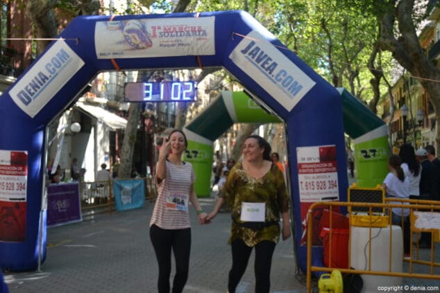 50 Arribada dels participants de la I Marxa Solidària a favor del Raquel Payà