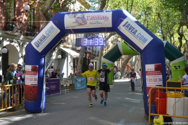 55 Arribada dels participants de la I Marxa Solidària a favor del Raquel Payà