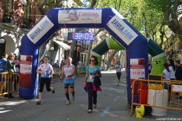 58 Arribada dels participants de la I Marxa Solidària a favor del Raquel Payà