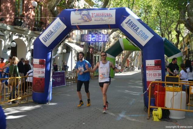 60 Arribada dels participants de la I Marxa Solidària a favor del Raquel Payà