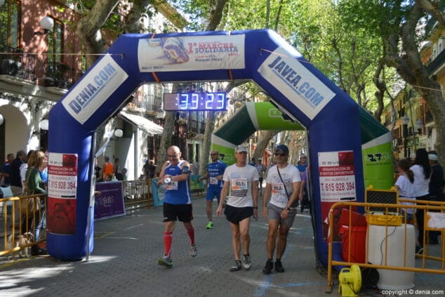 67 Arribada dels participants de la I Marxa Solidària a favor del Raquel Payà