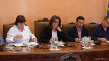 Ana Kringe Pepa Font y Vicente Chelet Pleno Ordinario Dénia mes de abril