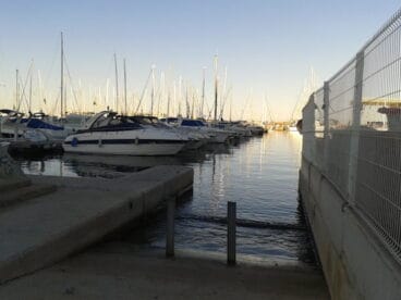 El PSPV denuncia la falta de una rampa para varar las embarcaciones