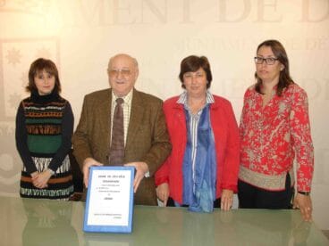 El compositor José Monfort junto con Pepa Font