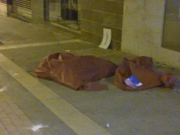 Restos tras la celebración del Día del Stock en Calle Diana