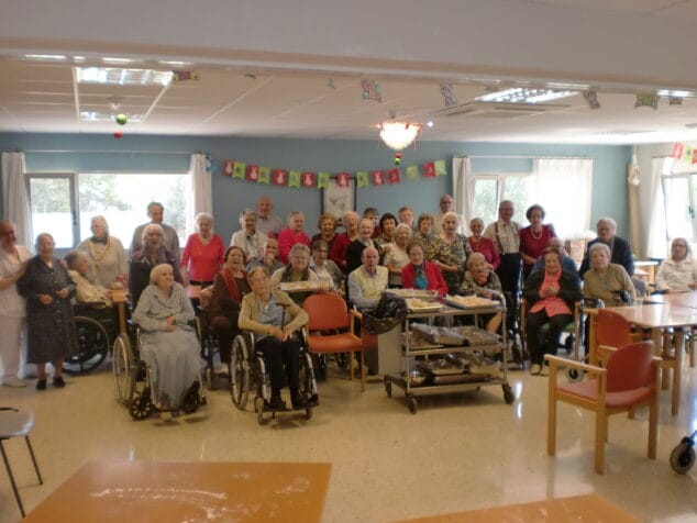 Taller Pascua Residencia Santa Llúcia