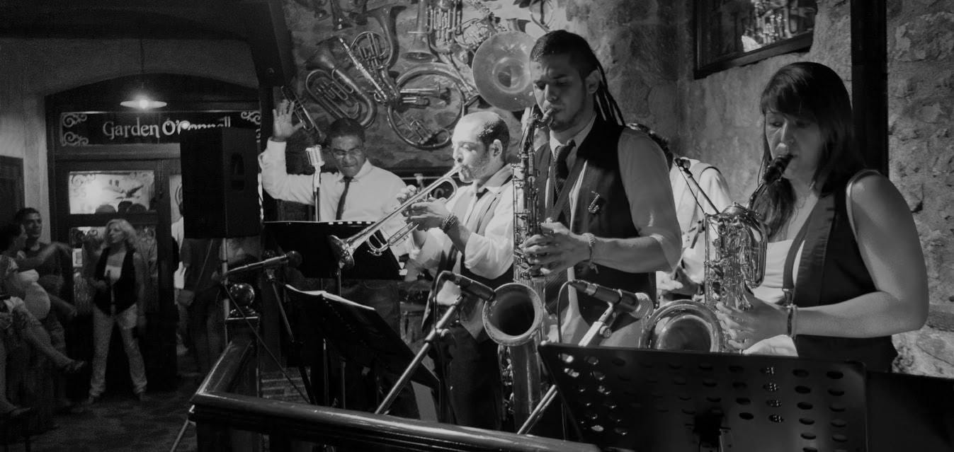 The Soulomonics en concierto en Paddy O'Connell Dénia