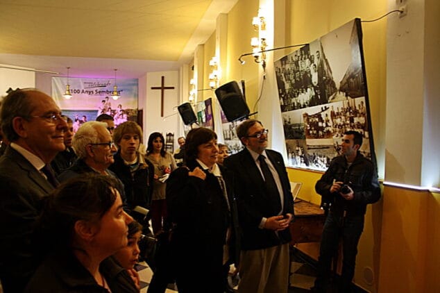 Visita a la exposición del centenario de la Iglesia Evangélica