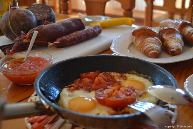 Albergue del Serpis Desayuno