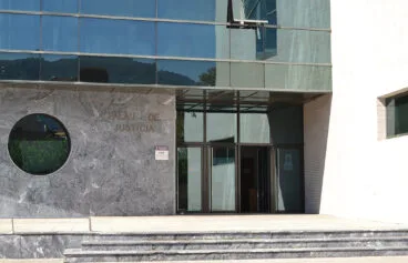 Entrada Juzgados de Dénia