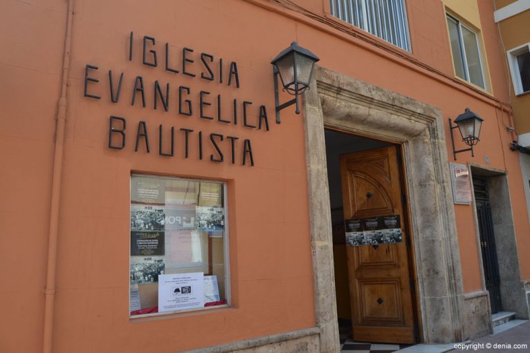 Facade of the Evangélica Bautista Church of Dénia Trinitat