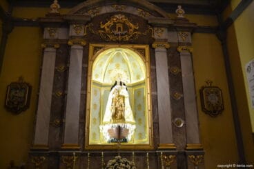 Imagen de la Virgen de los Desamparados