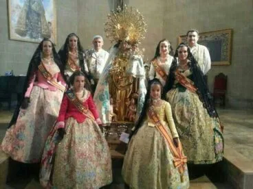 Las FFMM de Dénia junto a la Virgen