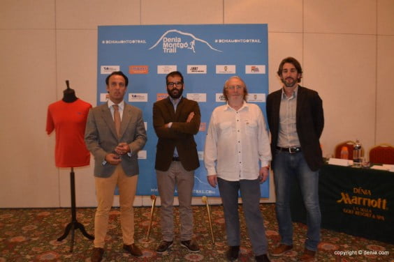 Mateo CAstellá junto a Pedro Zamora, Paco Durá y Juan Carlos Signes
