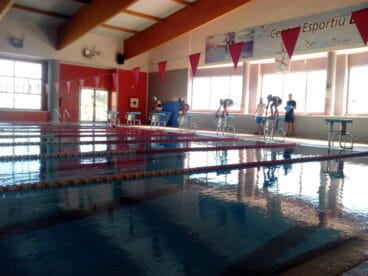 Nadadoras en la salida