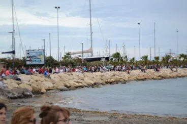 Publico en la Escollera