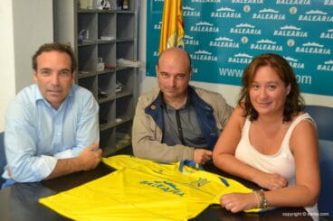 Raúl Ferrándo junto a la presidenta Gema Estrela