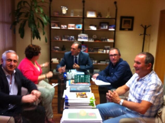 Reunión en la Consellería con el secretario autonómico de educación