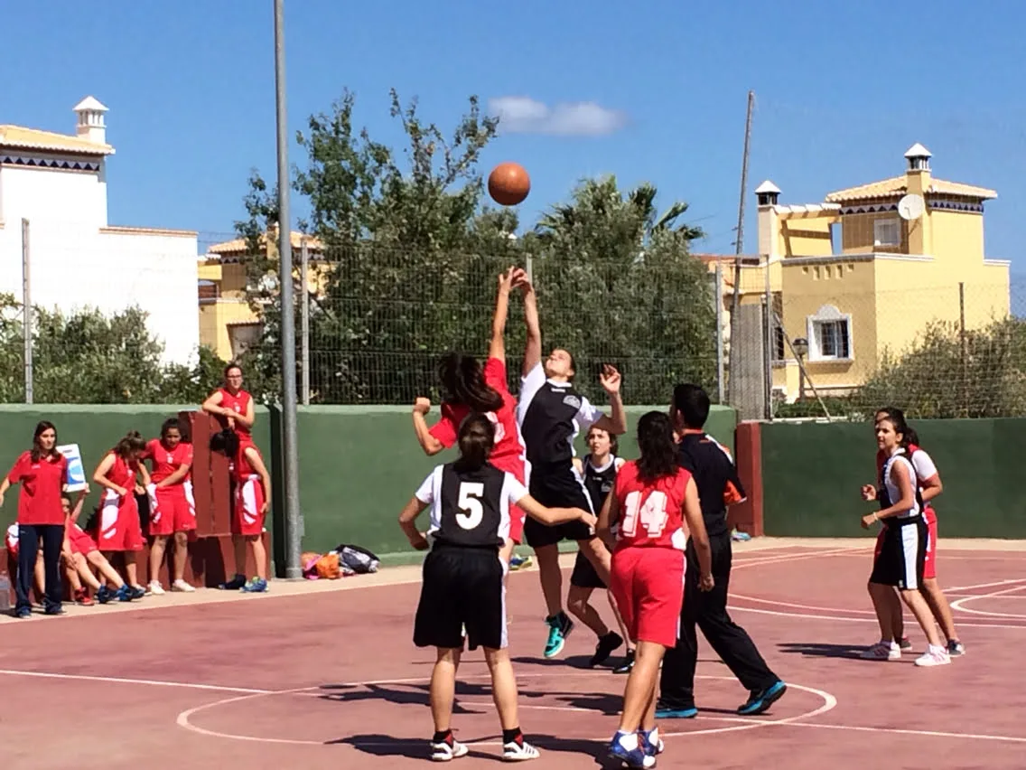 Salto inicial del Paidos.I.E.S. La Melva