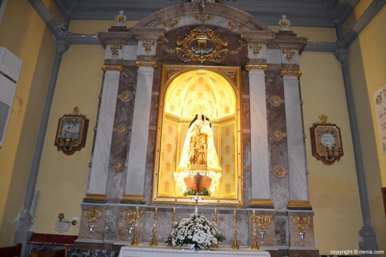 Virgen de los Desamparados en la Iglesia de San Antonio