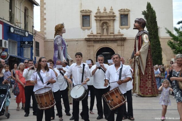 02 Bailes del Corpus Dolçainers