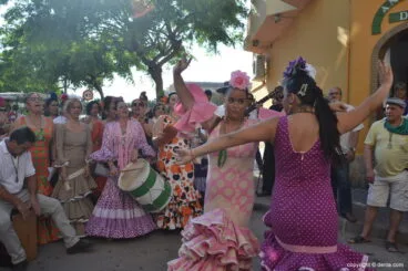 Romería en honor a la Virgen del Rocío – bailes a la virgen
