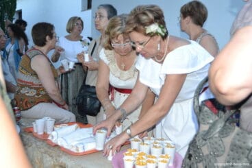 07 Reparto de tramussos y cacahuetes