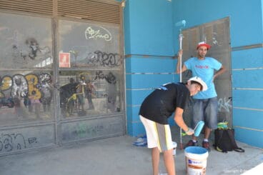 Pintando un grafitti en la lonja