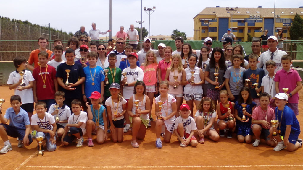 Alumnos del Club de Tenis Dénia