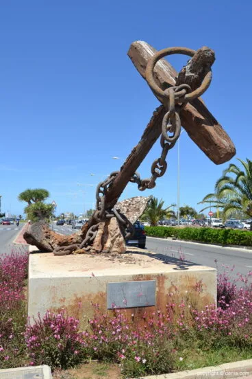 Ancla donada al ayuntamiento de Dénia