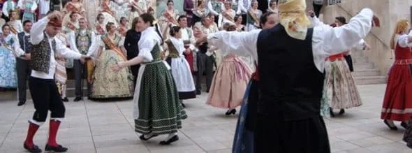 Programa Fiesta Mayor Dénia 2015 - Domingo 5 de julio 1 Dianium Dansa