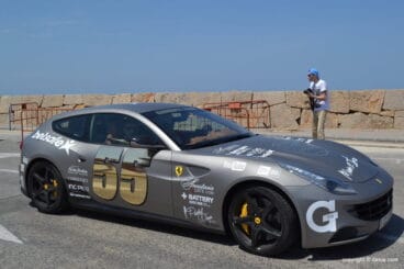 Ferrari FF en la escollera de Dénia