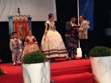 Firma de actas en el nombramiento de los cargos de Baix la Mar