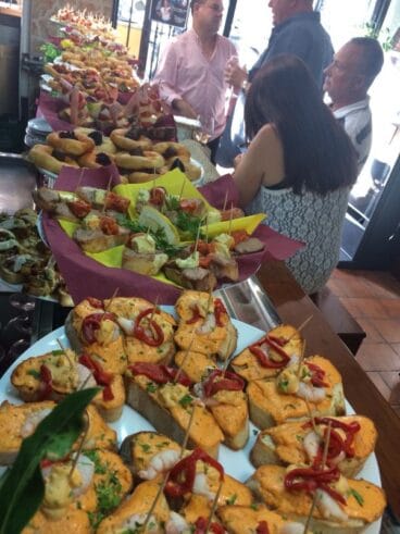 Gran surtido en tapas y pinchos en El Jamonal de Ramonet