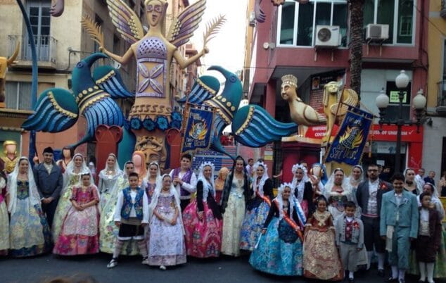 La Falla Baix la Mar en Alicante