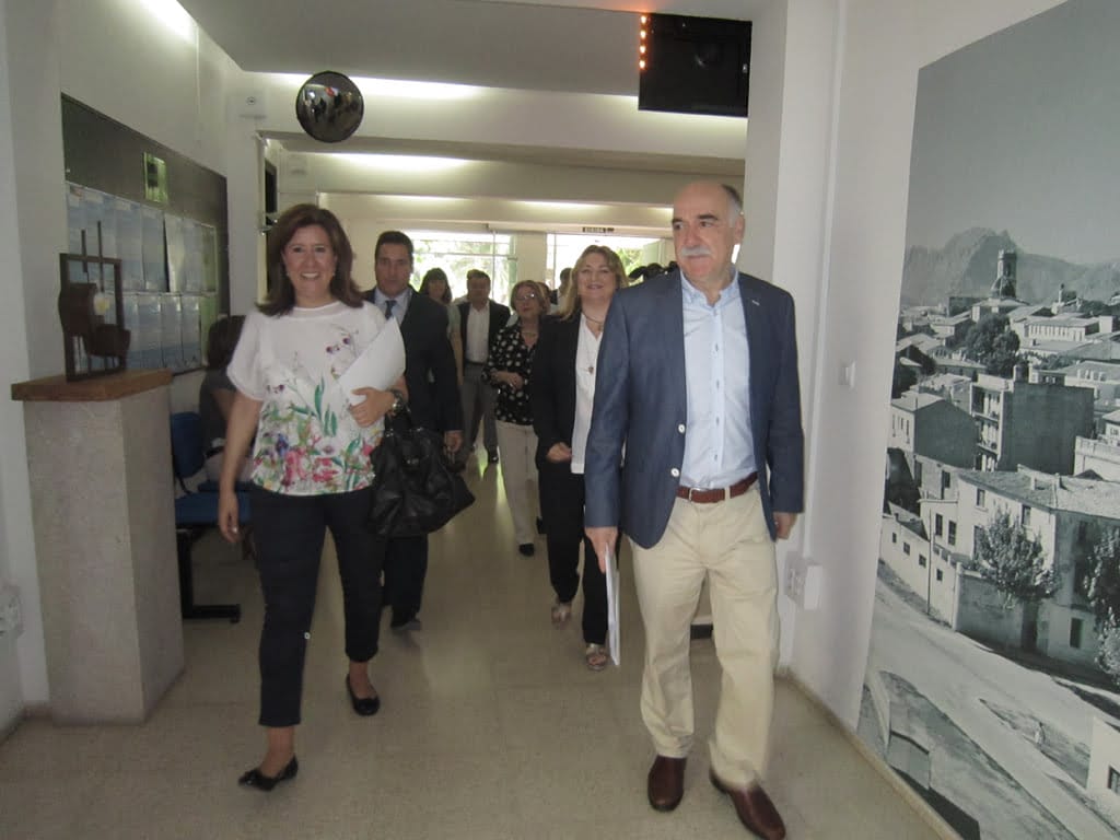 Llegada de los participantes a la reunión del consorcio de la UNED