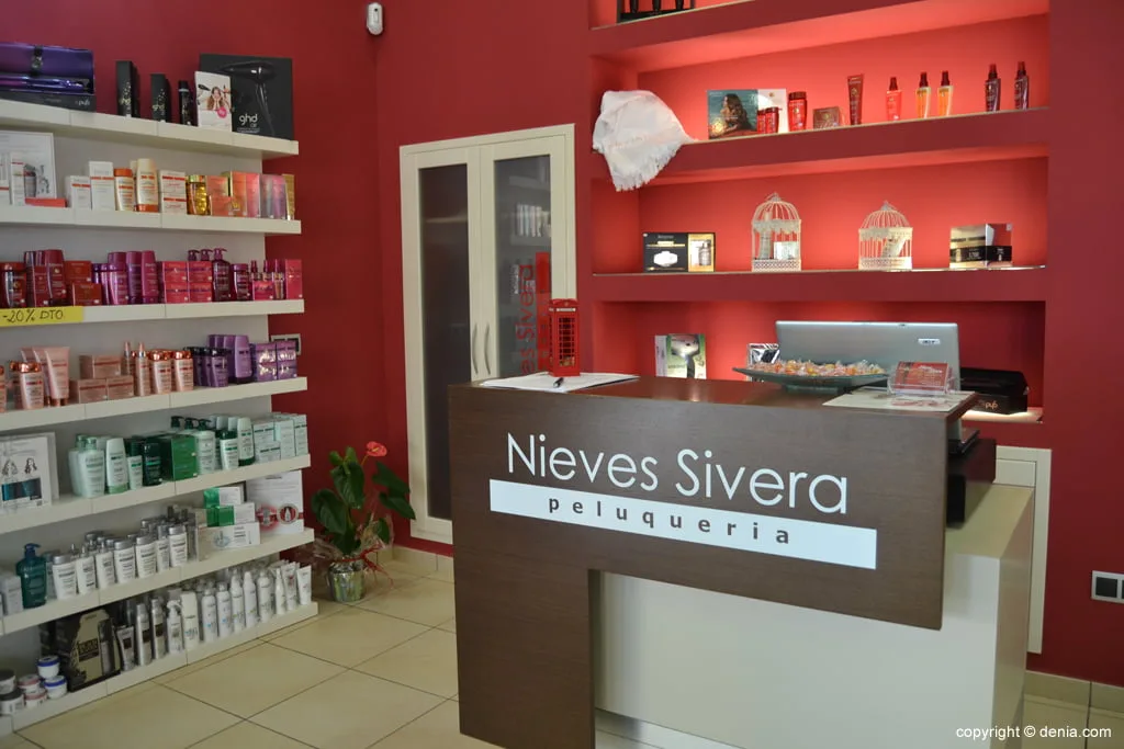 Nieves Sivera Peluquería - Entrada