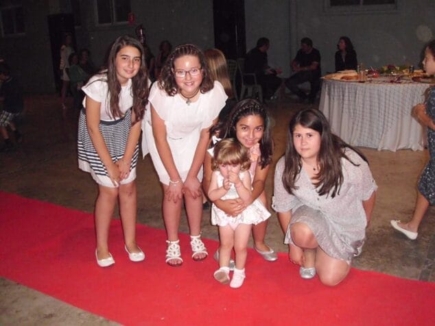 Niñas en el nombramiento de Baix la Mar