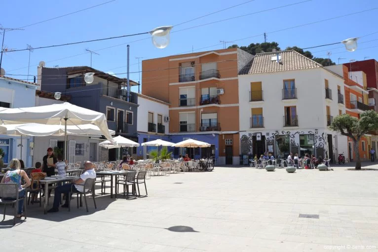 Plaza Mariana Pineda - Barrio de Baix la Mar