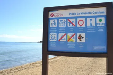 Señalización de la playa de la Marineta