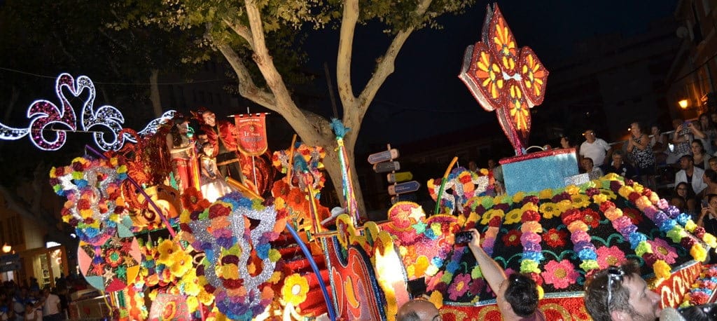 desfile de carrozas de denia