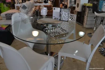 Housit – Mesa cristal