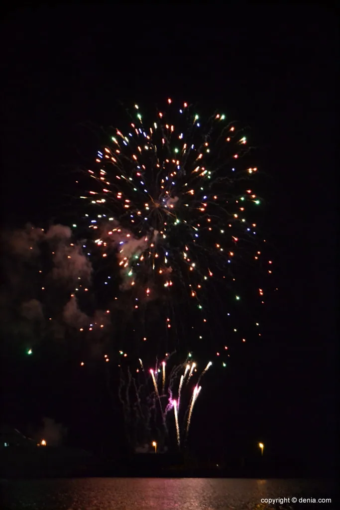 Castillo de fuegos artificiales en Dénia