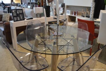 Housit – Mesa cristal