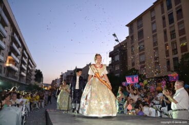 Cargos de la Falla Baix la Mar 2014 en el Día del Fallero