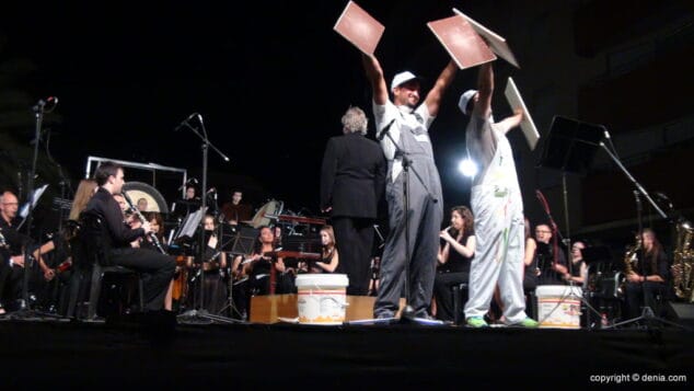 18 Actuación de la banda de Dénia el día de la Santísima Sangre