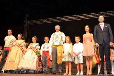 Cargos 2014 y 2015 de la Falla Oeste en el Día del Fallero