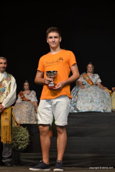 Premios de las cucañas en el Día del Fallero