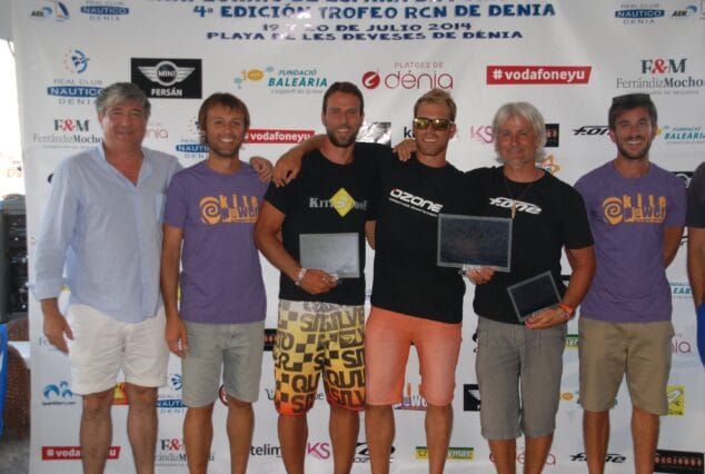 Campeonato Autonómico CV Fórmula Kite 2014 1. Alex CLiment 2. Pablo Solá 3 Raúl Arellano