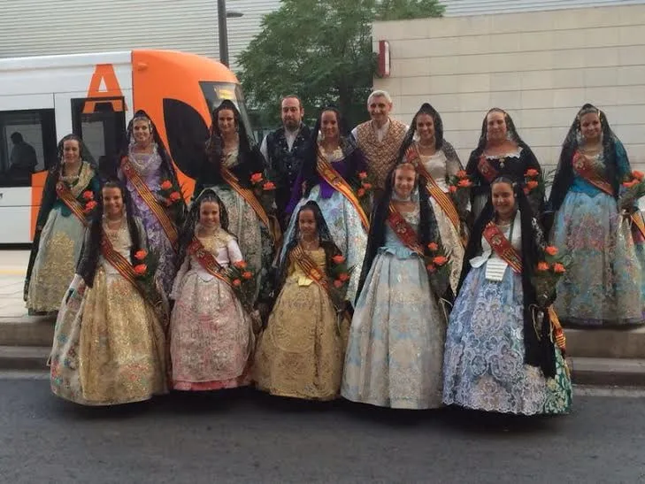 Carlas y Candela con sus cortes en San Vicente